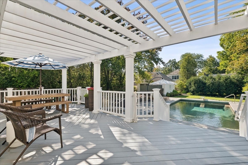 1094 Pine Street - Photo 8