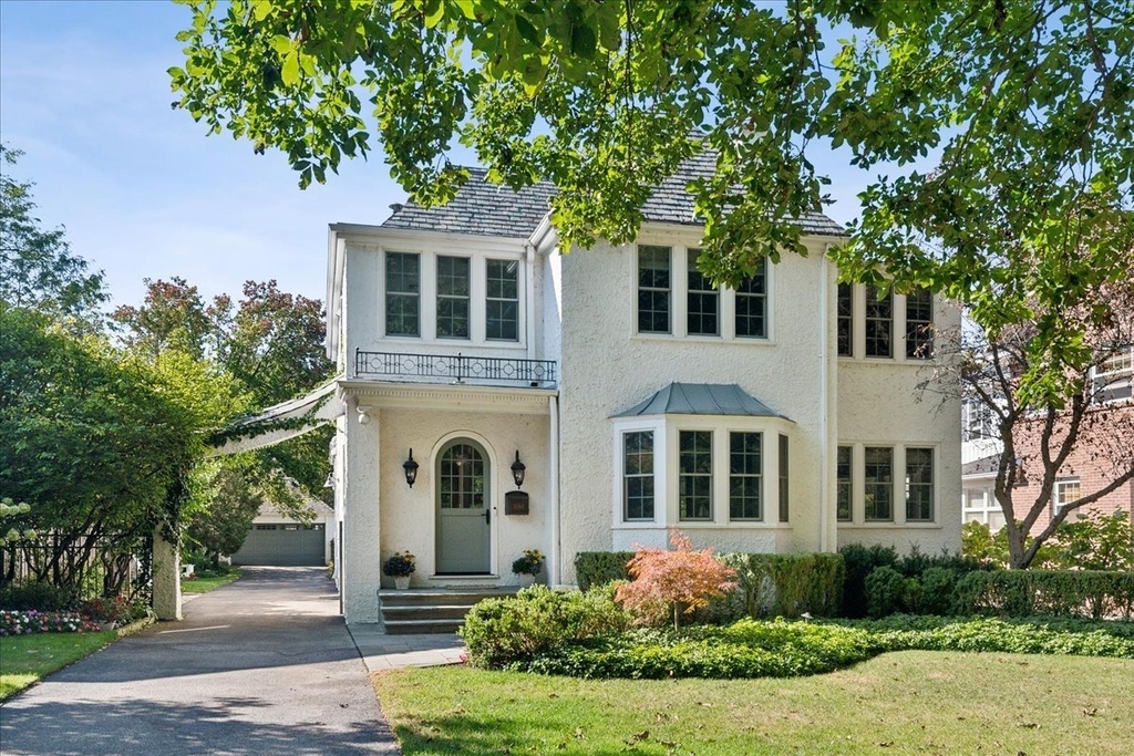1094 Pine Street - Photo 0