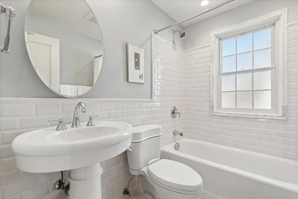 1094 Pine Street - Photo 15