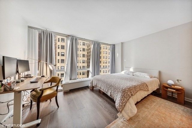 2400 N Lakeview Avenue - Photo 7