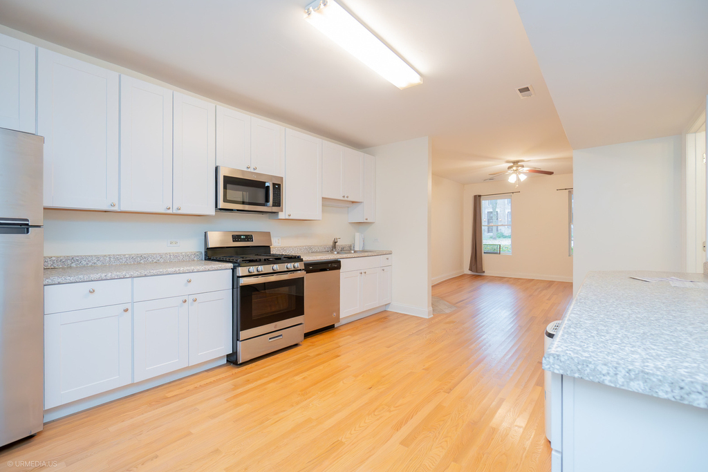 822 S Bishop Street - Photo 3
