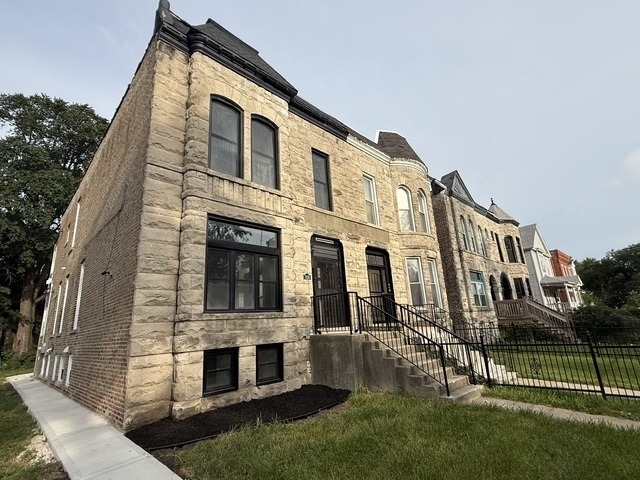 7626 S Normal Avenue - Photo 1