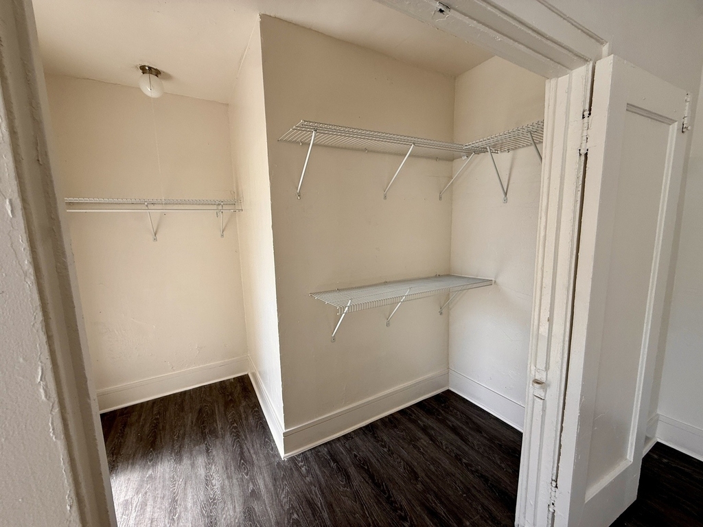 5309 N Winthrop Avenue - Photo 5