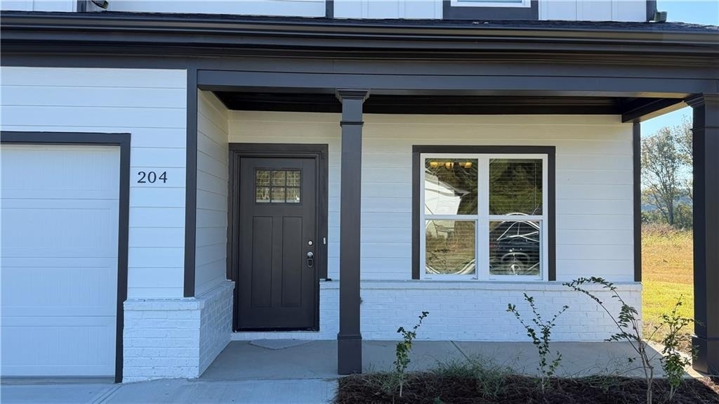 204 Strawberry Lane - Photo 2