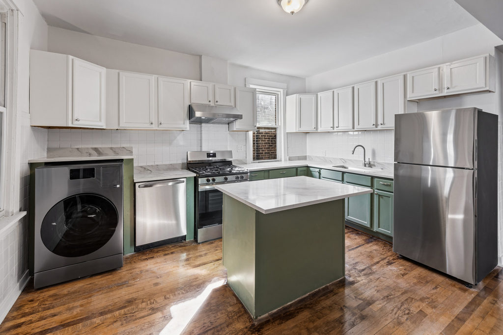 3122 W Fullerton Street - Photo 7