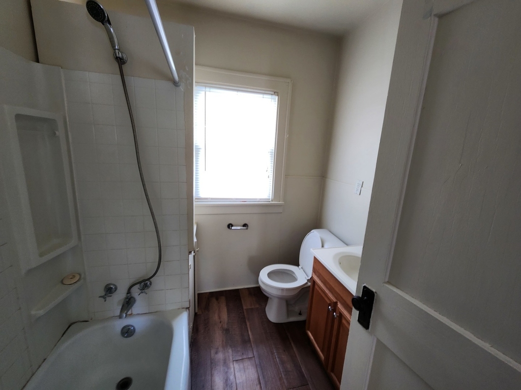 680 S Chicago Avenue - Photo 7