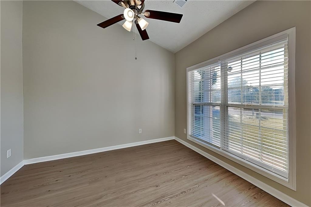 845 Clairidge Lane - Photo 3