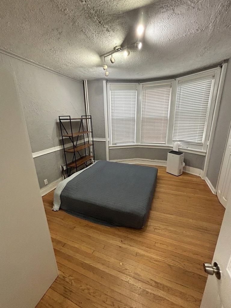 1228 Oak Avenue - Photo 6