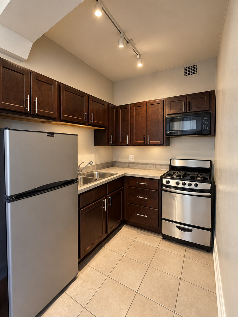823 W Buena Avenue - Photo 5