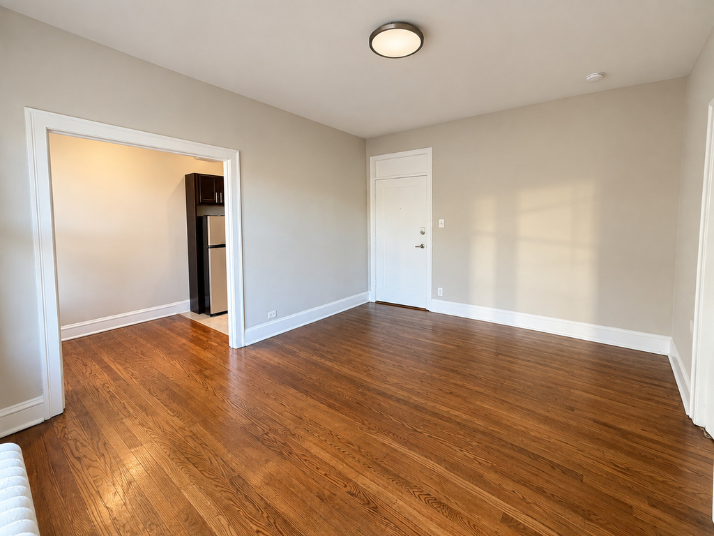 823 W Buena Avenue - Photo 8