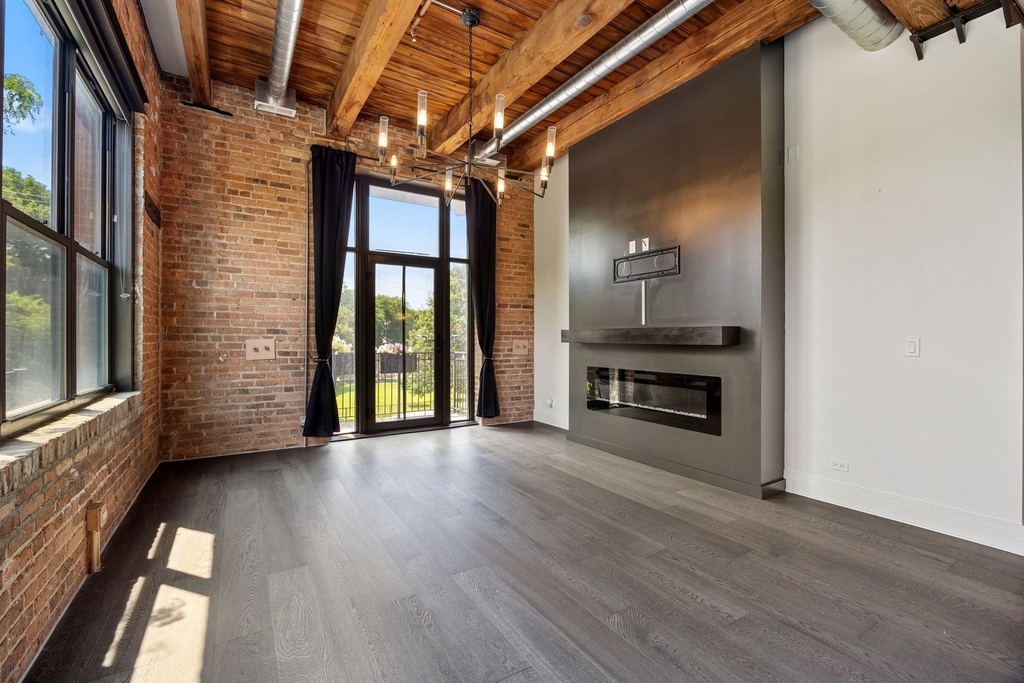 1600 S Jefferson Street - Photo 4