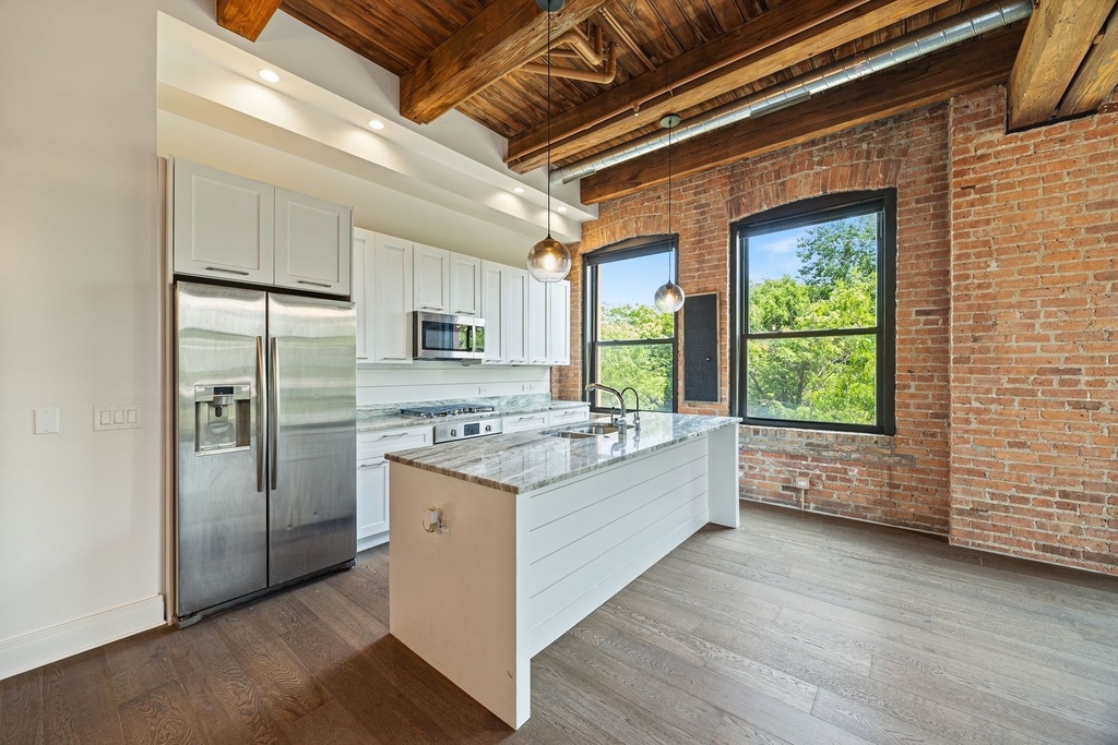 1600 S Jefferson Street - Photo 8