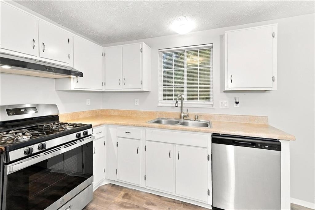 5131 Rockborough Trail - Photo 2