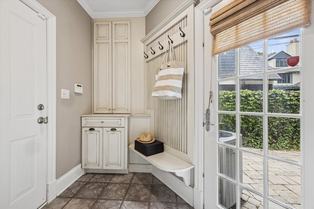 360 N Oak Street - Photo 9