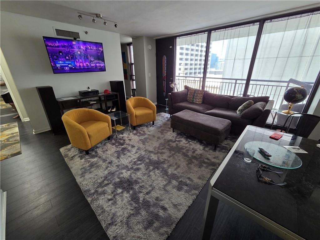 620 Peachtree Street Ne - Photo 0