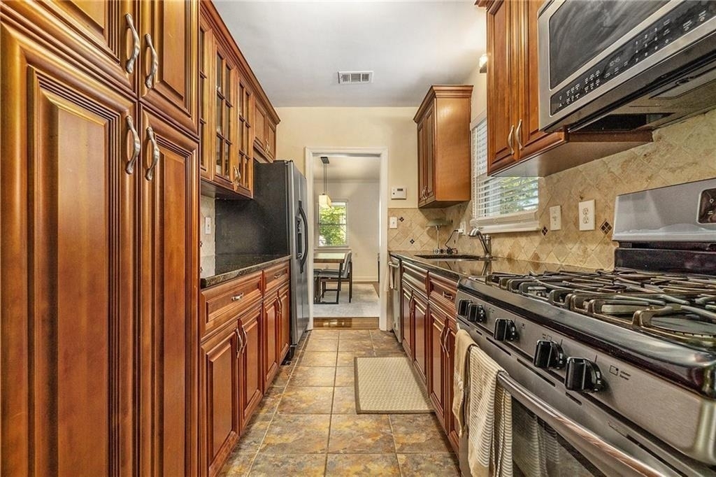 526 Rock Springs Road Ne - Photo 13