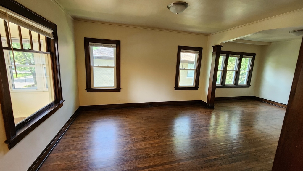 659 S Greenwood Avenue - Photo 1