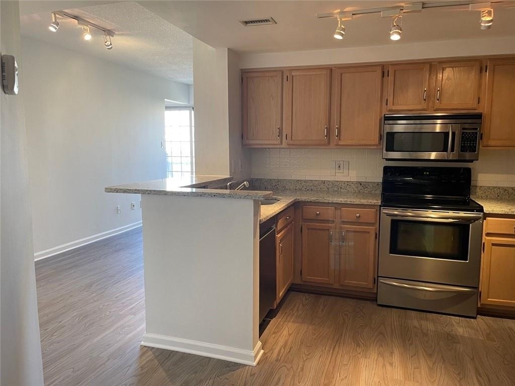 199 14th Street Ne - Photo 1