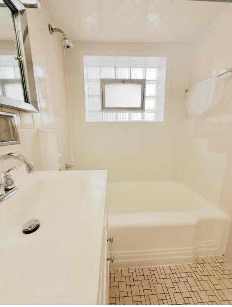 6518 N Richmond Street - Photo 5