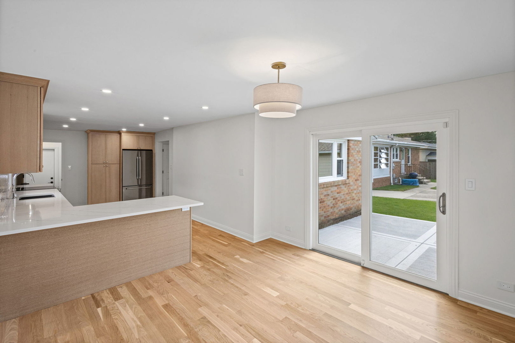 624 S Madison Avenue - Photo 7