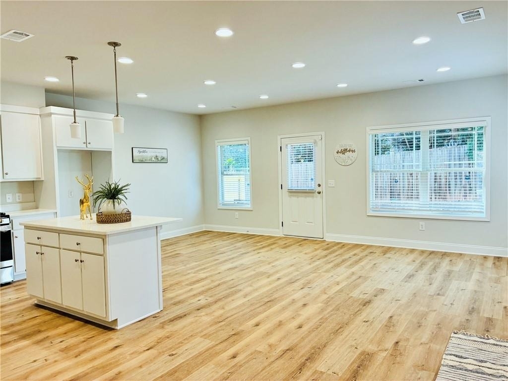 1101 North Village Drive - Photo 4
