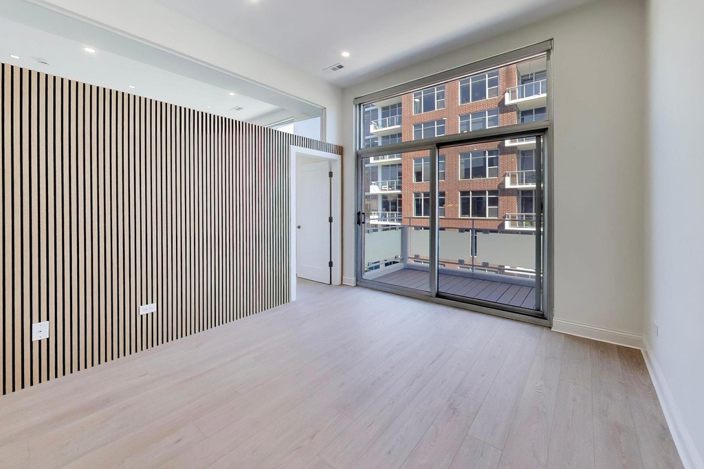 939 W Madison Street - Photo 7