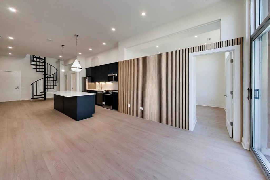 939 W Madison Street - Photo 4