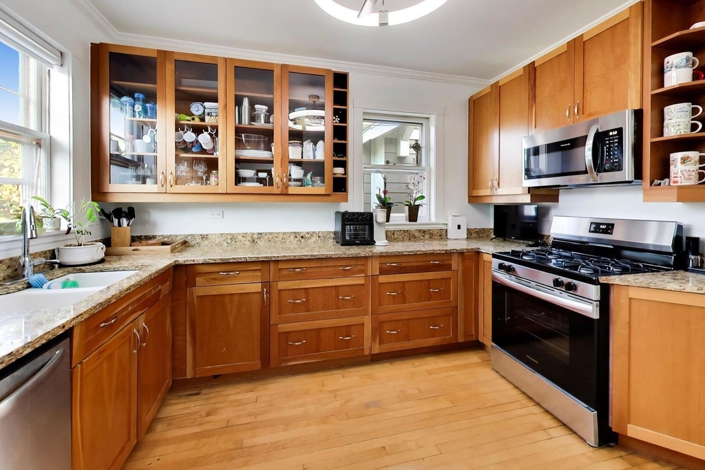 6217 W Grace Street - Photo 8