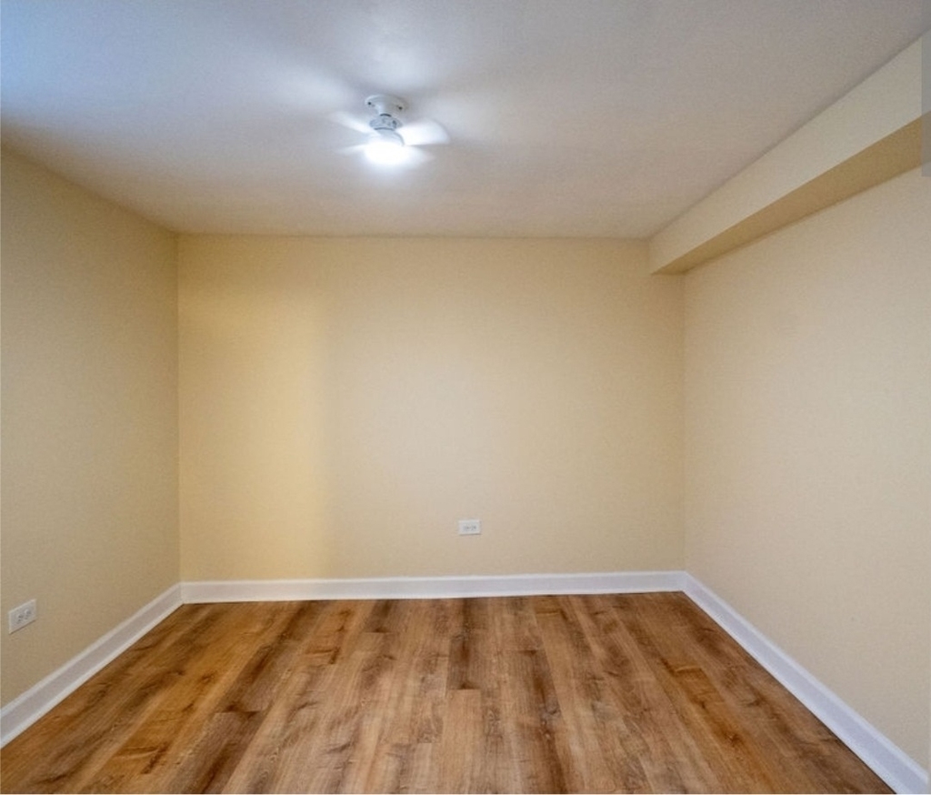 10046 S Perry Avenue - Photo 14