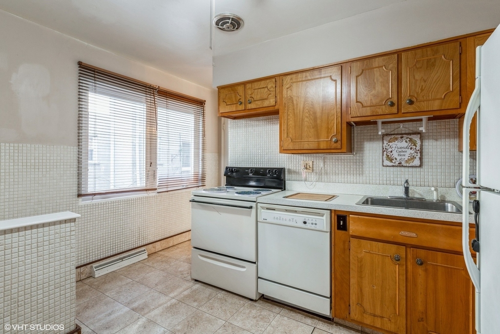 6240 N Cicero Avenue - Photo 3