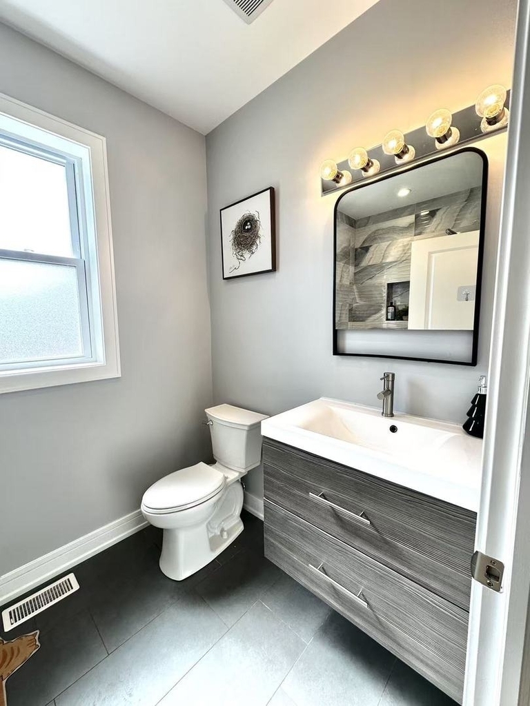 2839 N Rutherford Avenue - Photo 22