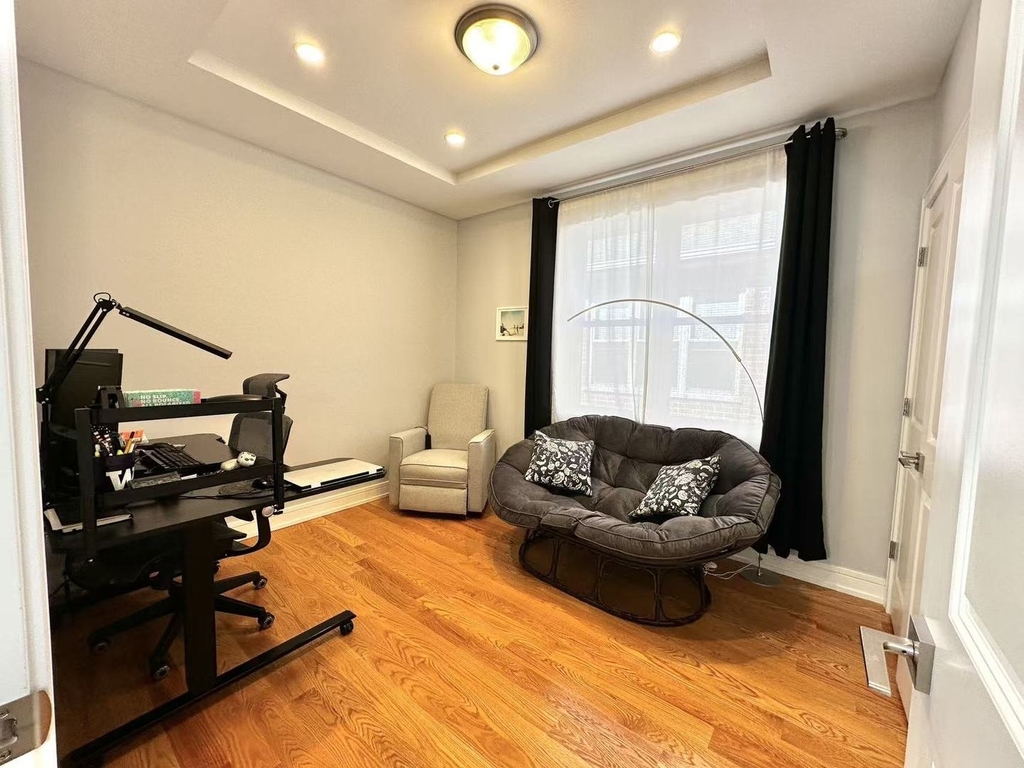 2839 N Rutherford Avenue - Photo 10