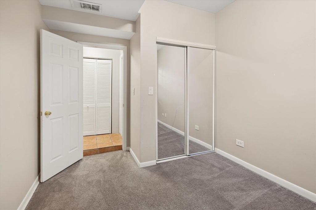 3923 W Ainslie Street - Photo 18