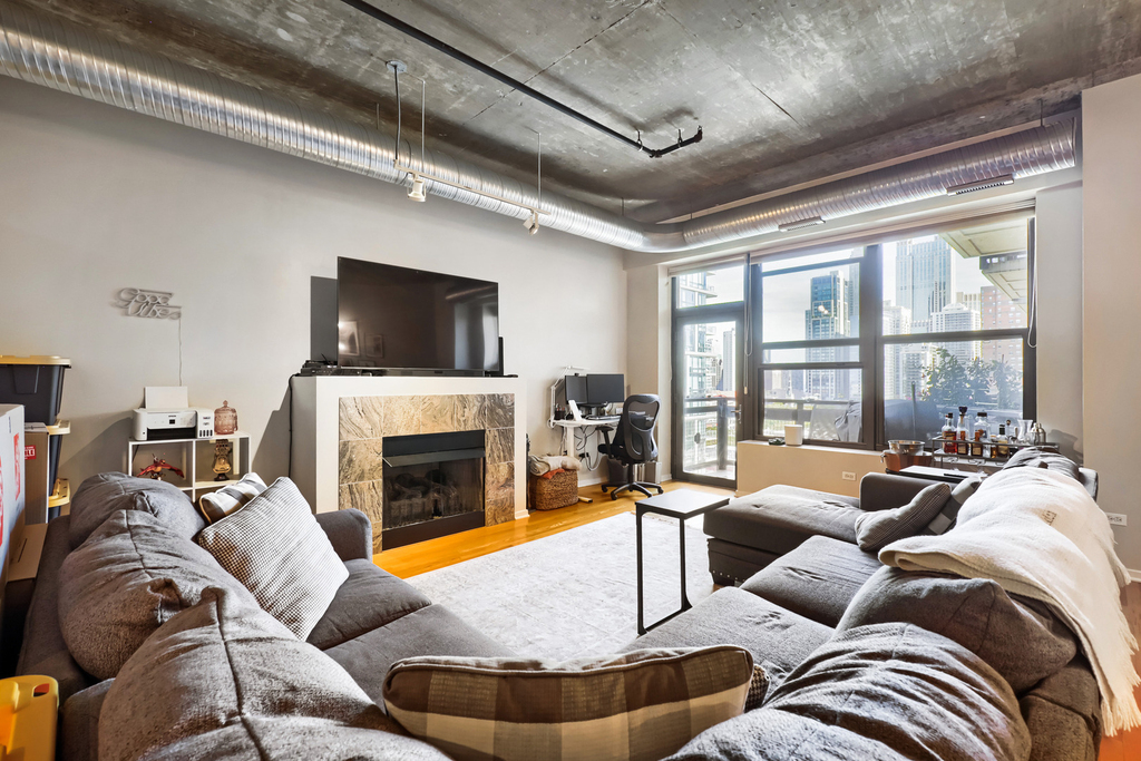 849 N Franklin Street - Photo 8