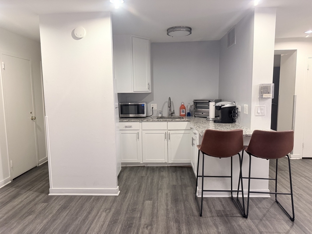 40 E Cedar Street - Photo 19