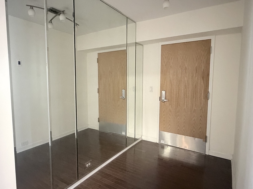 40 E Cedar Street - Photo 2