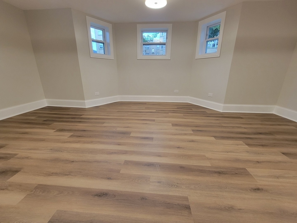 6422 N Richmond Street - Photo 1