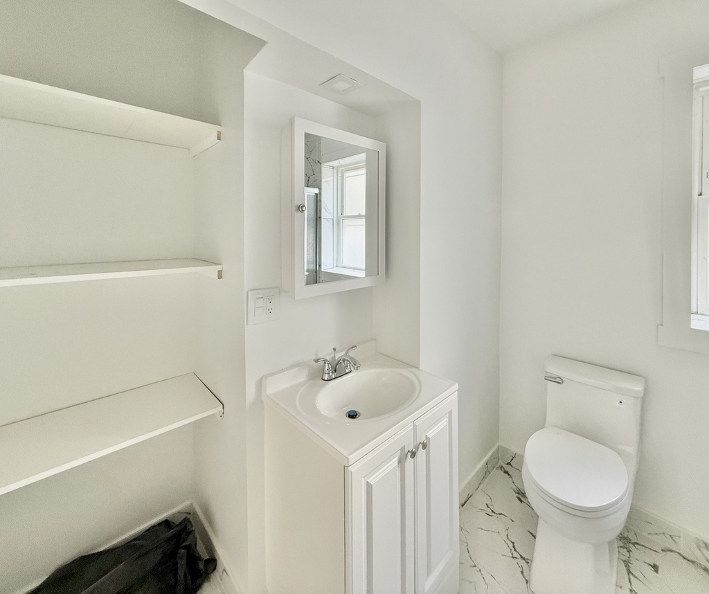 2809 W Lunt Avenue - Photo 14