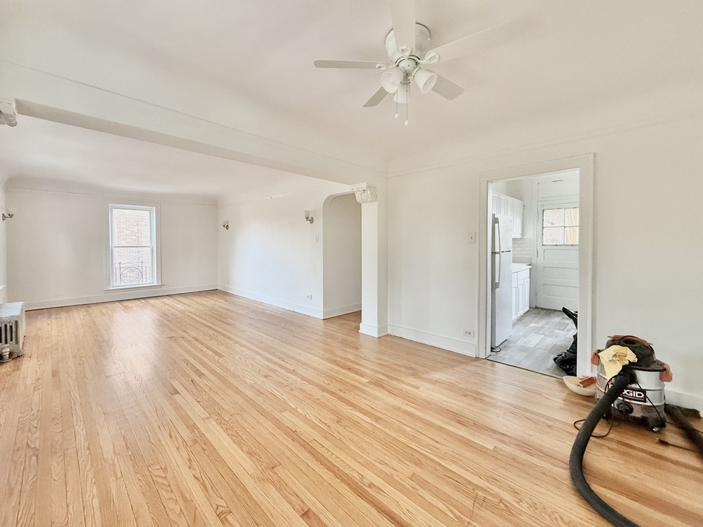 2809 W Lunt Avenue - Photo 7