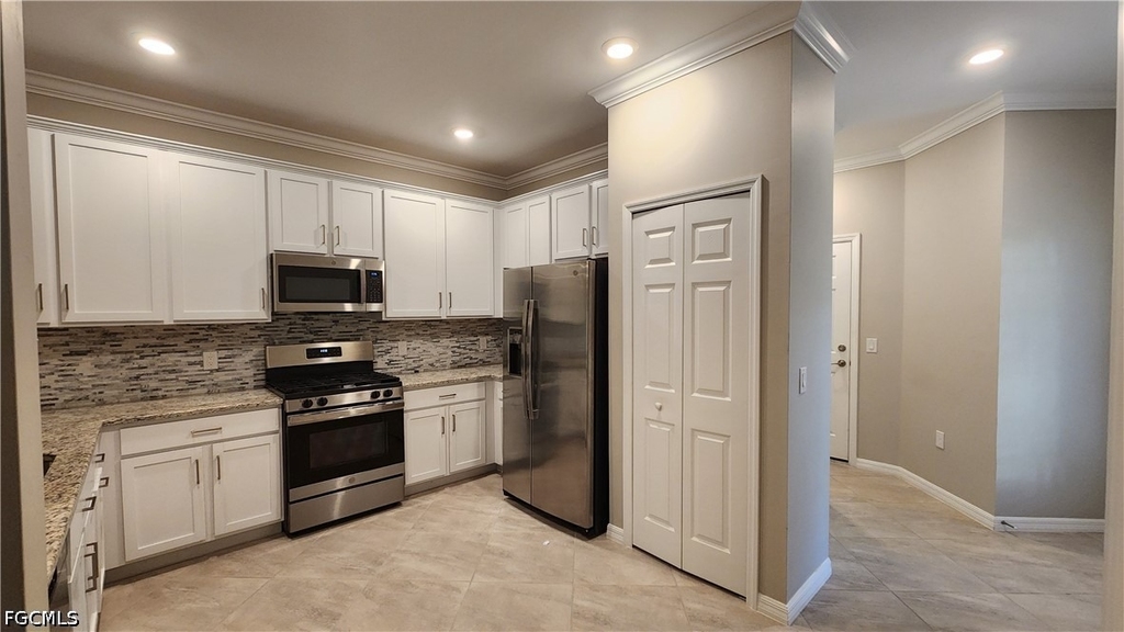15090 Cortona Way - Photo 3
