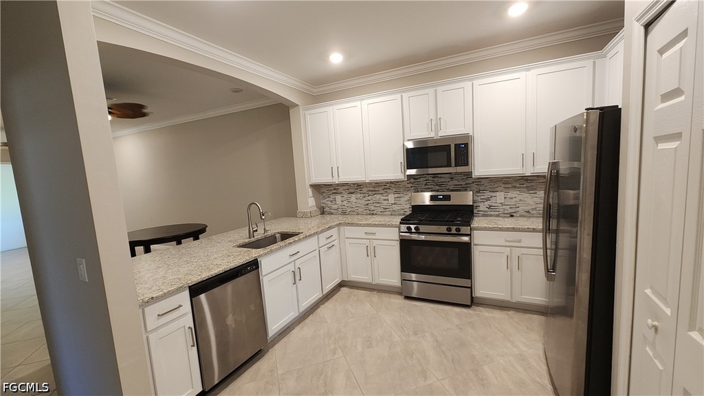 15090 Cortona Way - Photo 24
