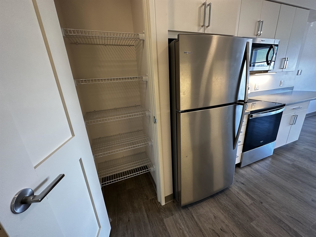 409 Elm - Photo 6