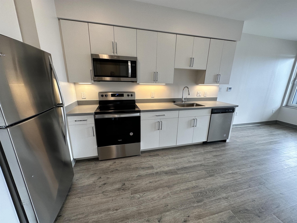 409 Elm - Photo 7