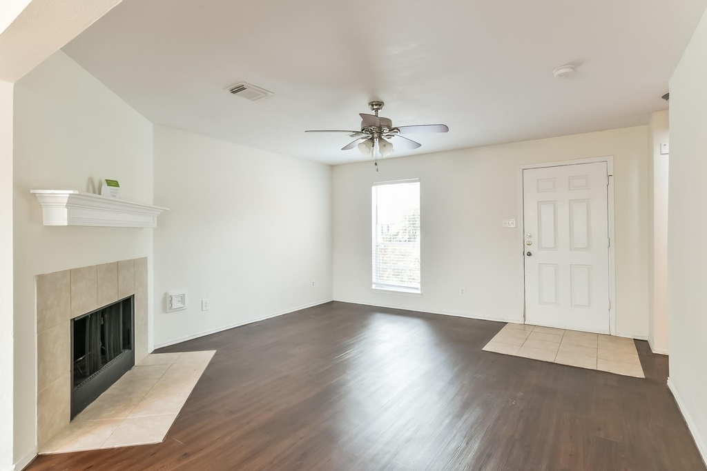 20235 Sandwith Drive - Photo 2