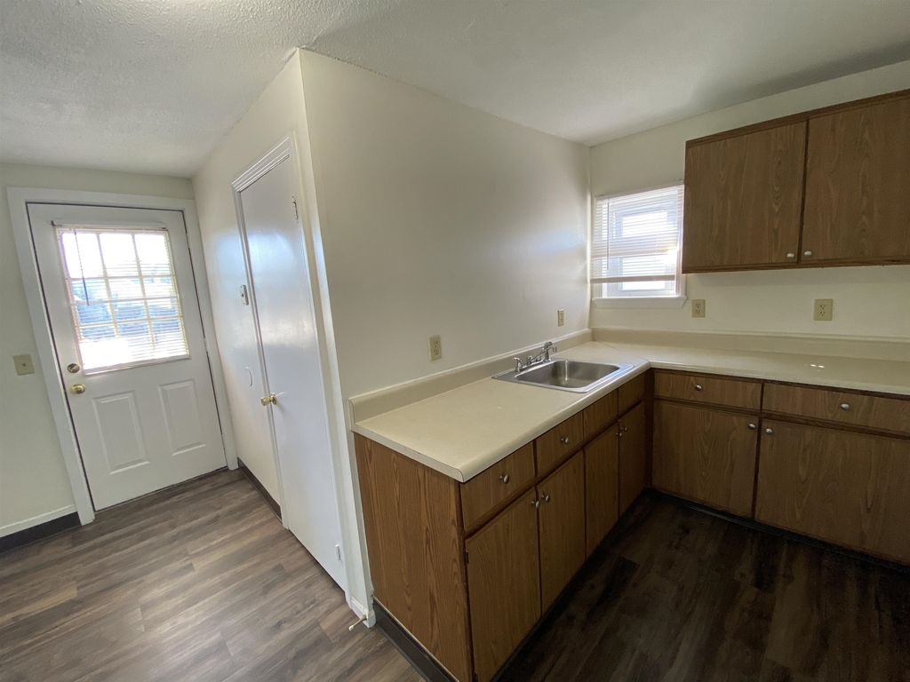 191 Turner - Photo 3