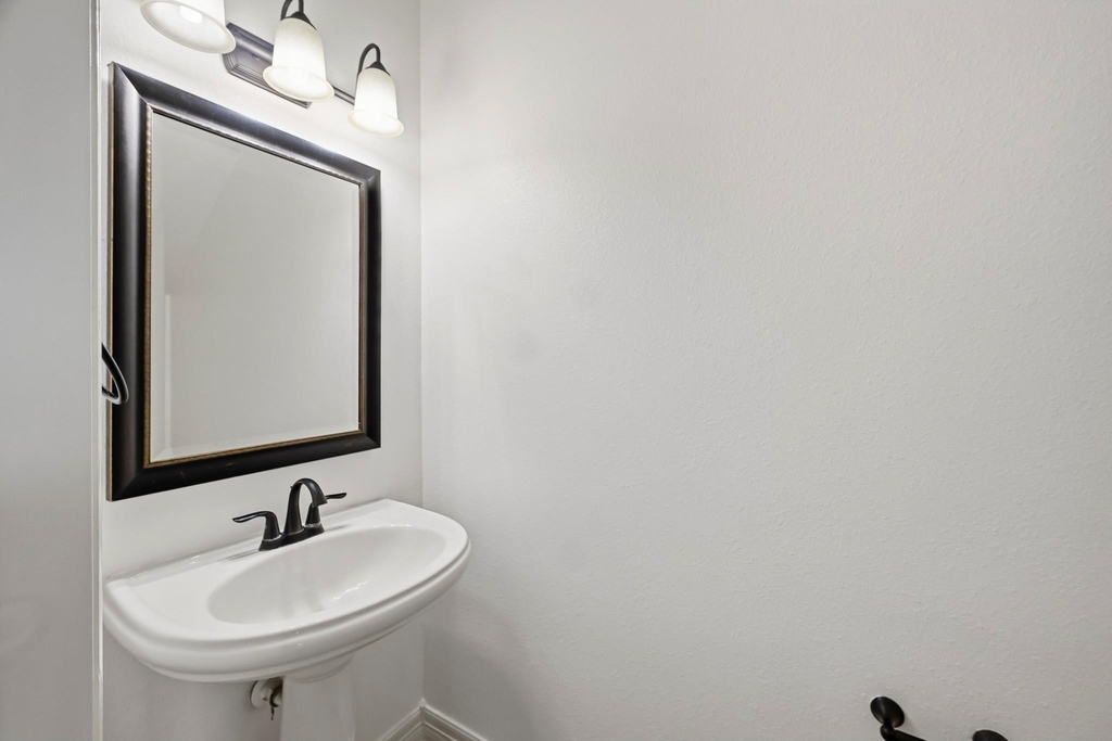 27730 Dalton Bluff Court - Photo 15