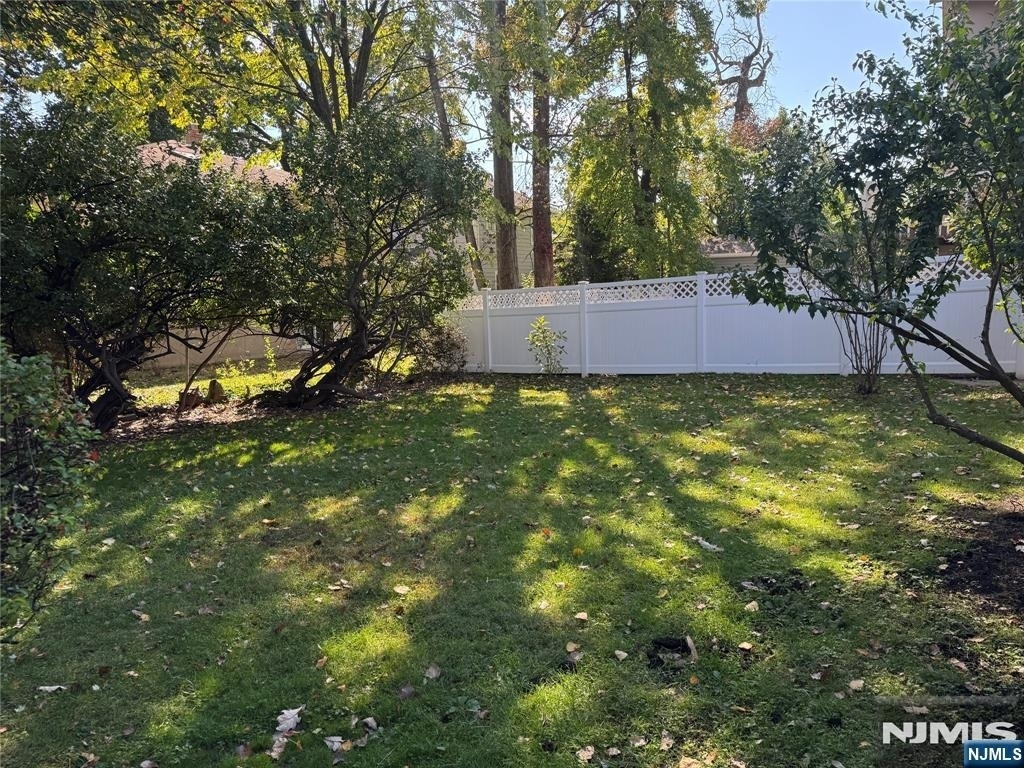 1118 Edgewood - Photo 34