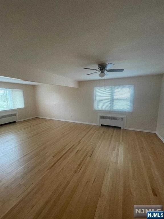 544 6th - Photo 2