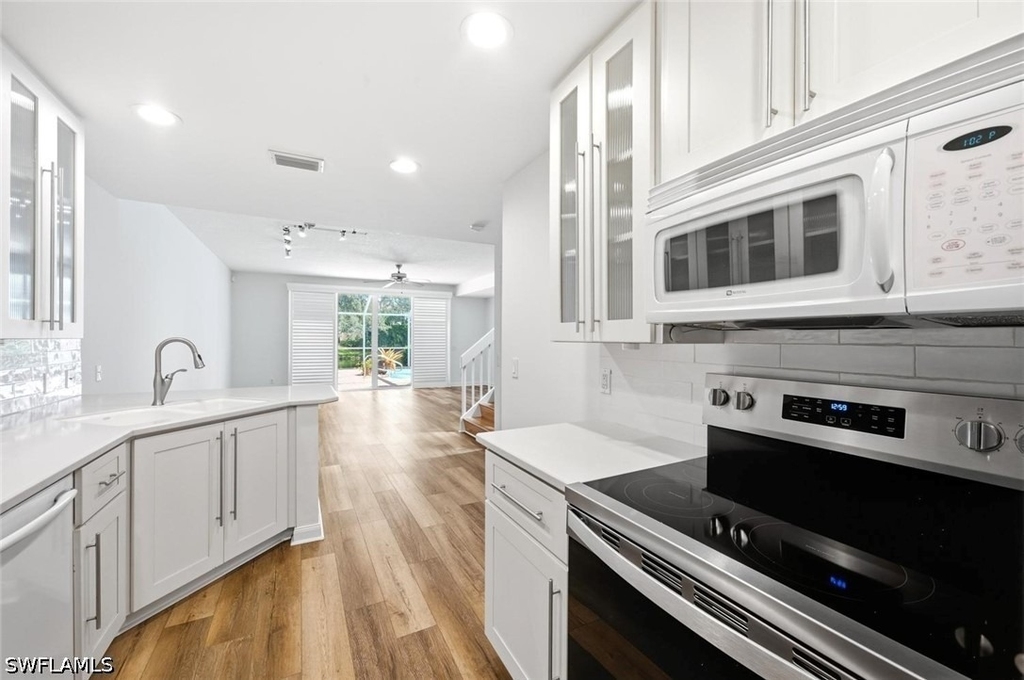 5729 Cove Circle - Photo 9