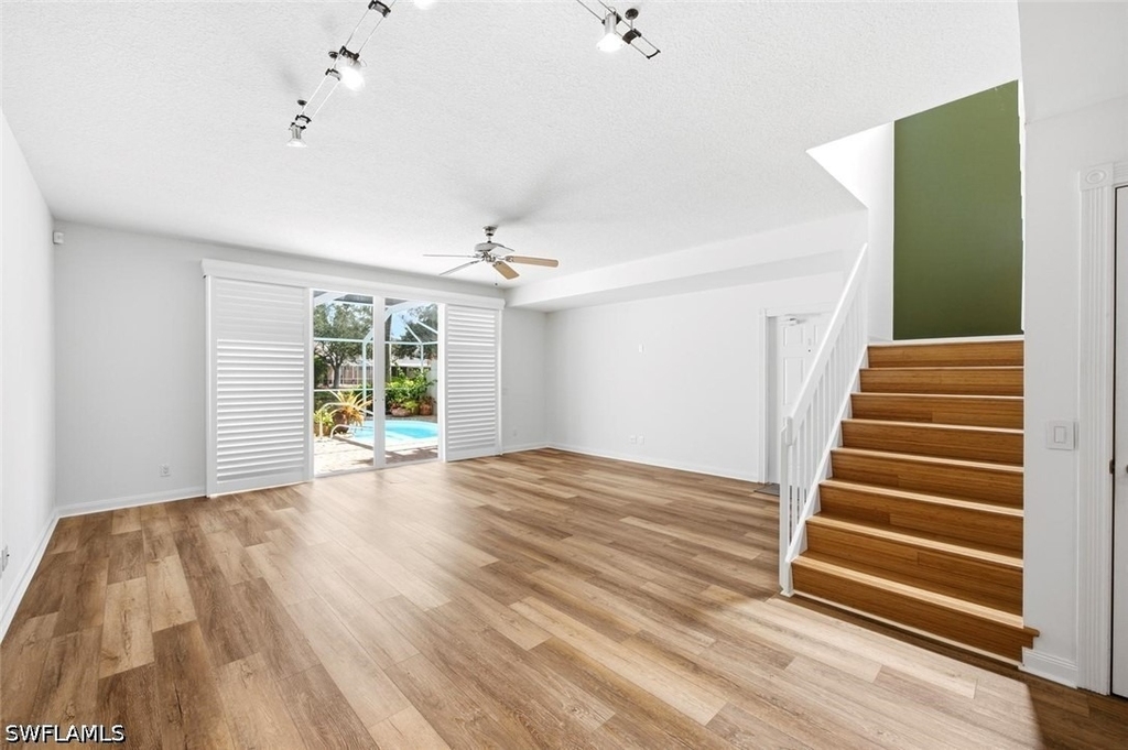 5729 Cove Circle - Photo 4